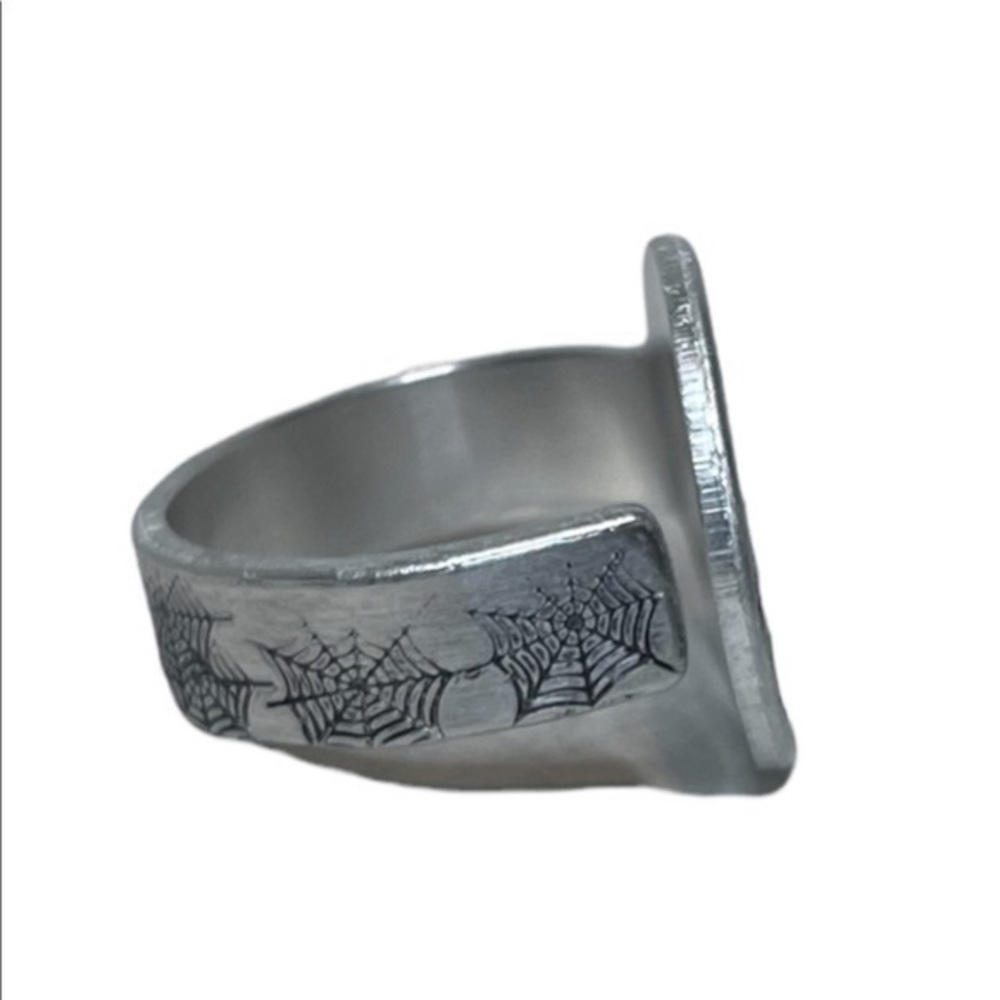 Handmade 9 stamped goth Halloween scene adjustable hypoallergenic medallion ring - Picture 6 of 8